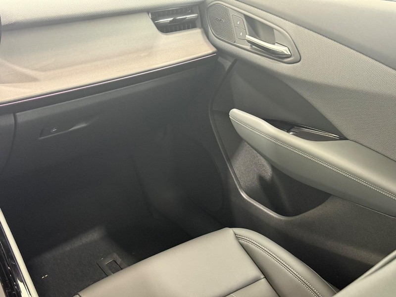 Audi Q3 Vehicle Image 8