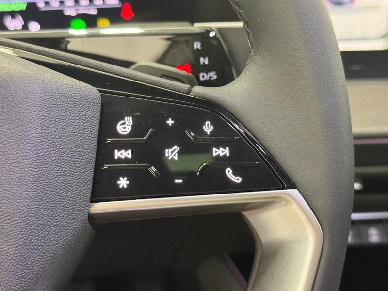 Audi Q3 Vehicle Image 11