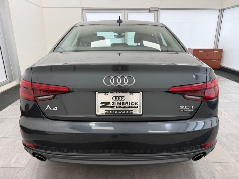 Audi A4 Vehicle Full-screen Gallery Image 03