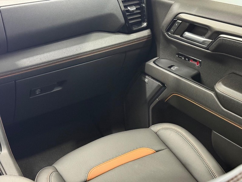GMC Sierra 1500 Vehicle Image 13
