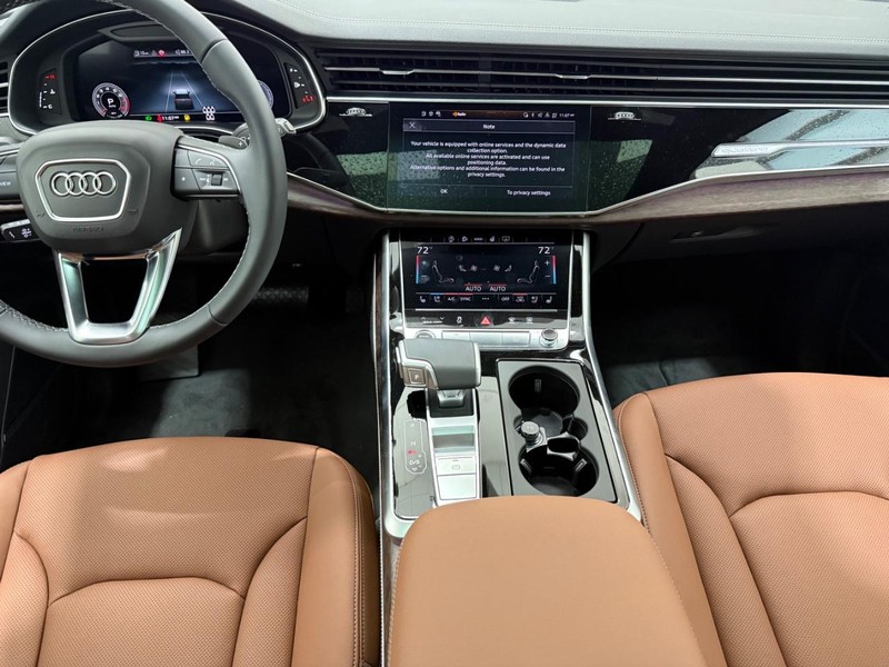 Audi Q7 Vehicle Image 5