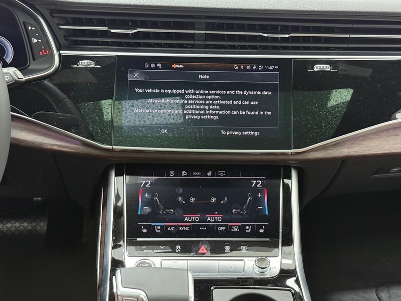 Audi Q7 Vehicle Image 6