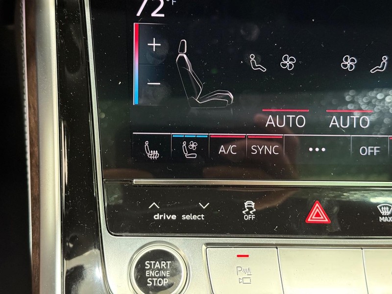 Audi Q7 Vehicle Image 14