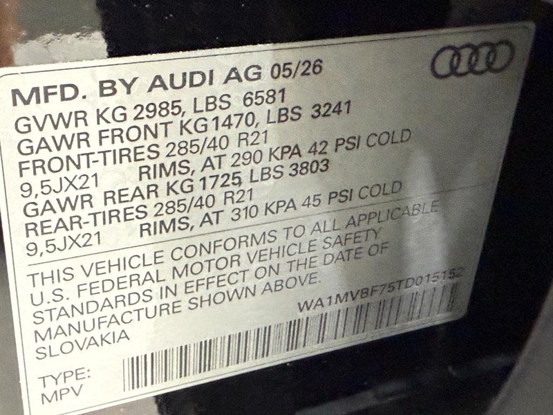 Audi Q7 Vehicle Image 17