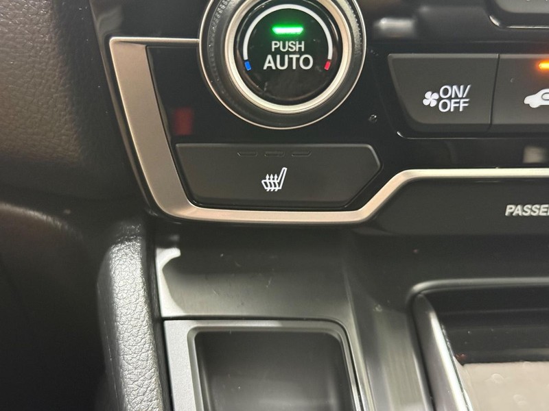 Honda CR-V Vehicle Image 16