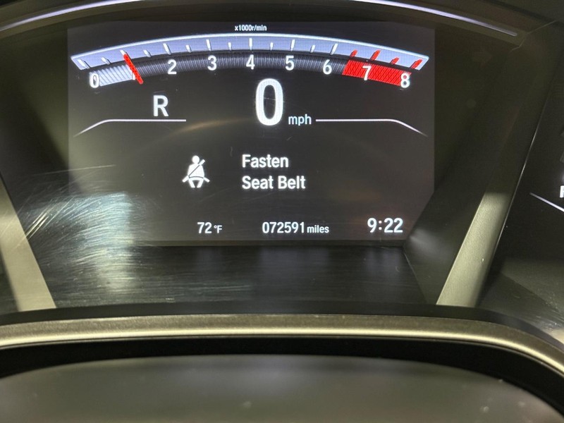 Honda CR-V Vehicle Image 18