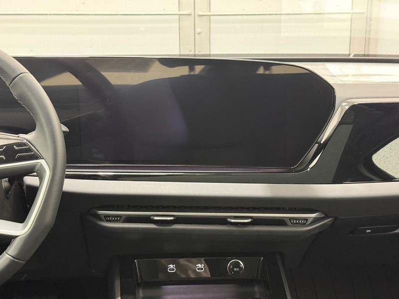Audi A5 Vehicle Full-screen Gallery Image 10