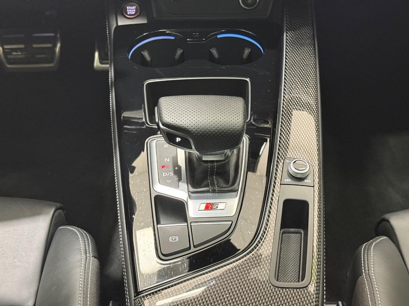 Audi S5 Sportback Vehicle Image 11