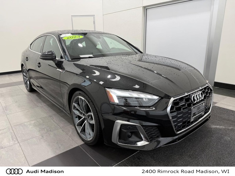 Audi A5 Sportback Vehicle Full-screen Gallery Image 01