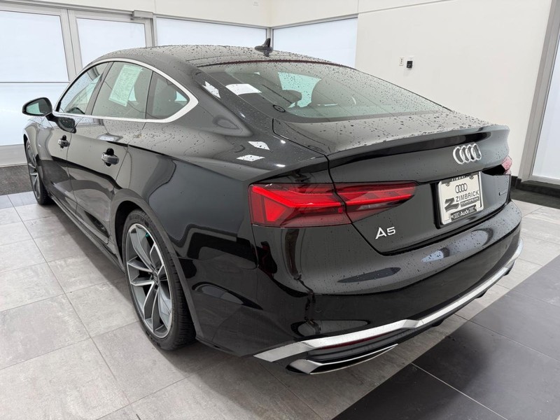 Audi A5 Sportback Vehicle Full-screen Gallery Image 04