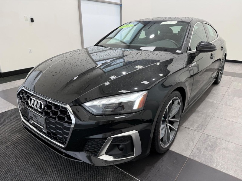 Audi A5 Sportback Vehicle Full-screen Gallery Image 06