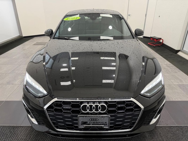 Audi A5 Sportback Vehicle Full-screen Gallery Image 07