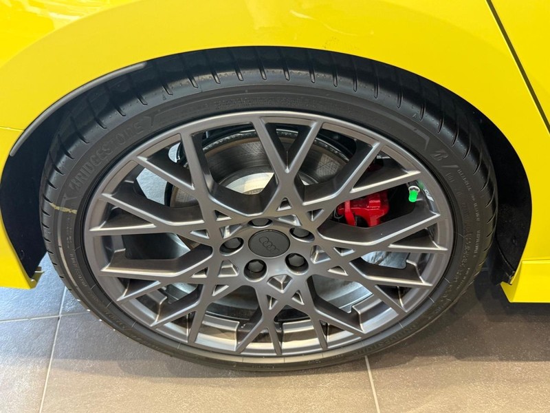 Audi RS 3 Vehicle Image 3