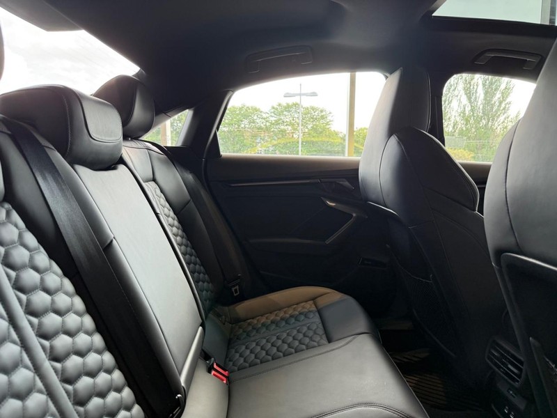 Audi RS 3 Vehicle Image 4