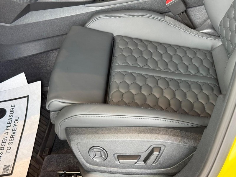 Audi RS 3 Vehicle Image 14