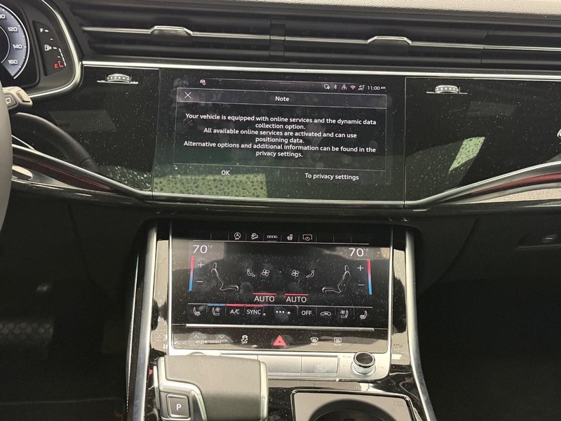 Audi Q7 Vehicle Image 6