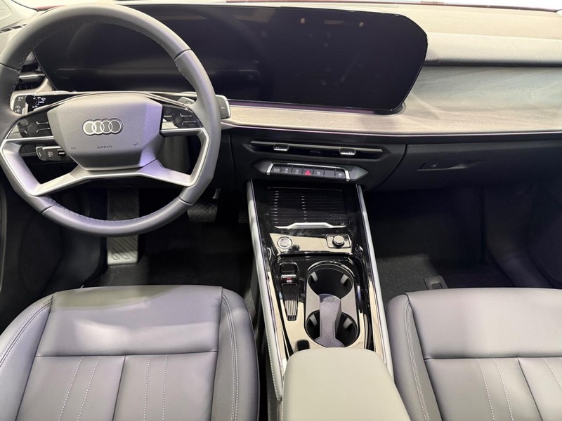 Audi Q3 Vehicle Image 5