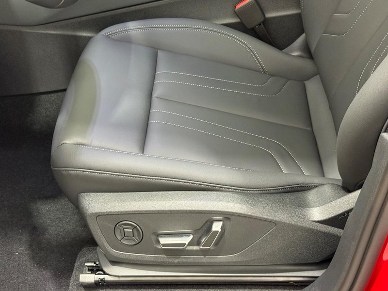 Audi Q3 Vehicle Image 15