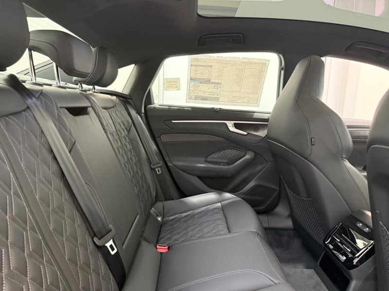 Audi A6 Sedan Vehicle Image 4