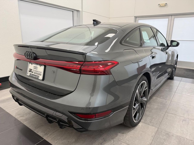 Audi S6 e-tron Vehicle Image 2