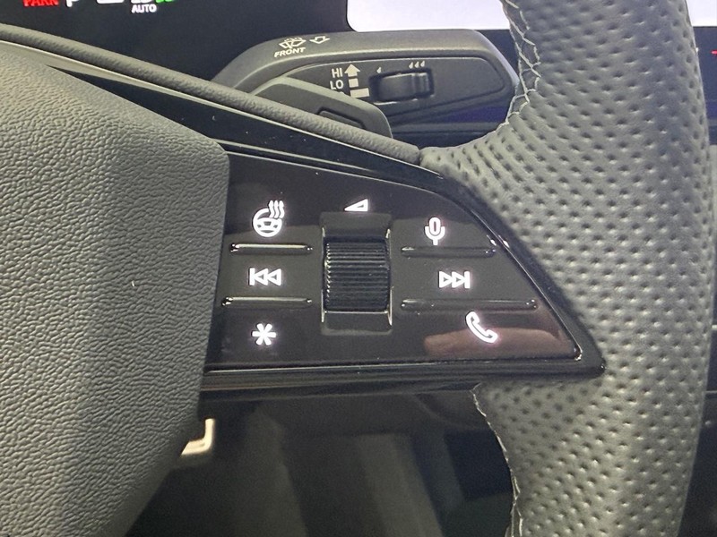 Audi S6 e-tron Vehicle Image 11