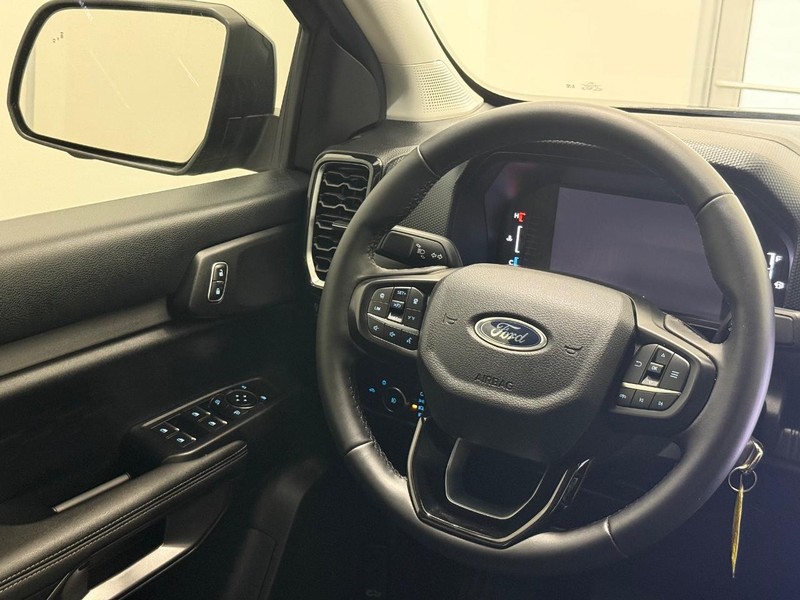 Ford Ranger Vehicle Image 17