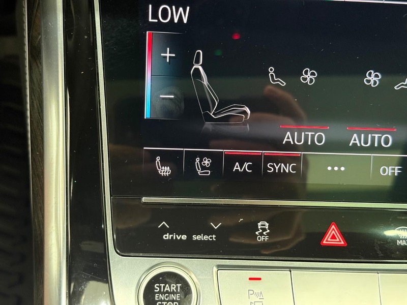 Audi Q7 Vehicle Image 20