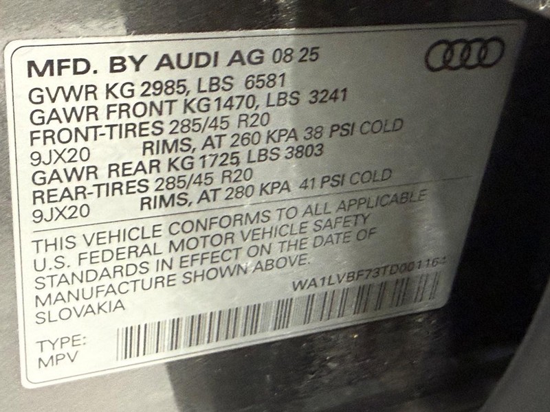 Audi Q7 Vehicle Image 23