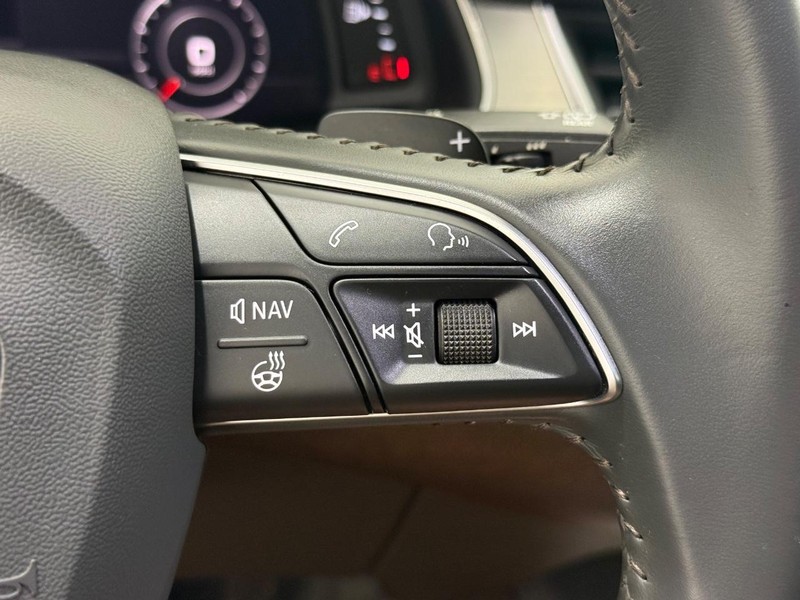 Audi Q7 Vehicle Image 16