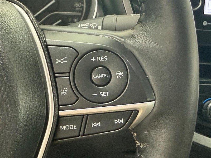 Toyota Camry Vehicle Image 15