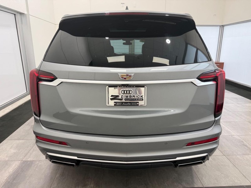 Cadillac XT6 Vehicle Image 3