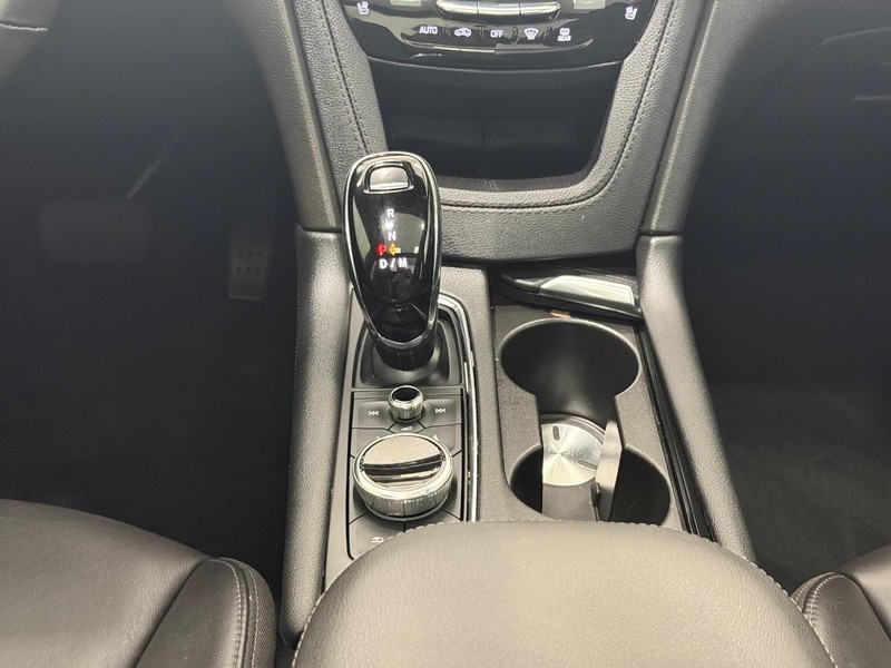 Cadillac XT6 Vehicle Image 11