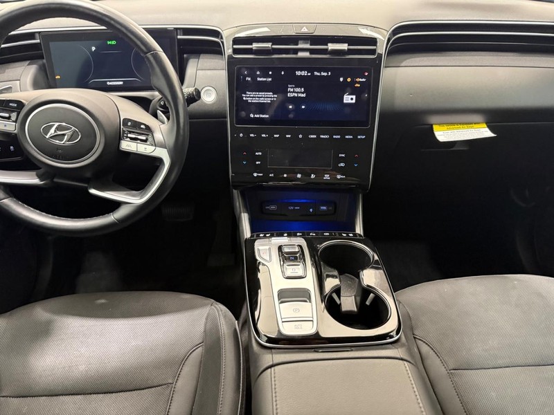 Hyundai Tucson Vehicle Image 9
