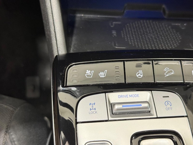 Hyundai Tucson Vehicle Image 18