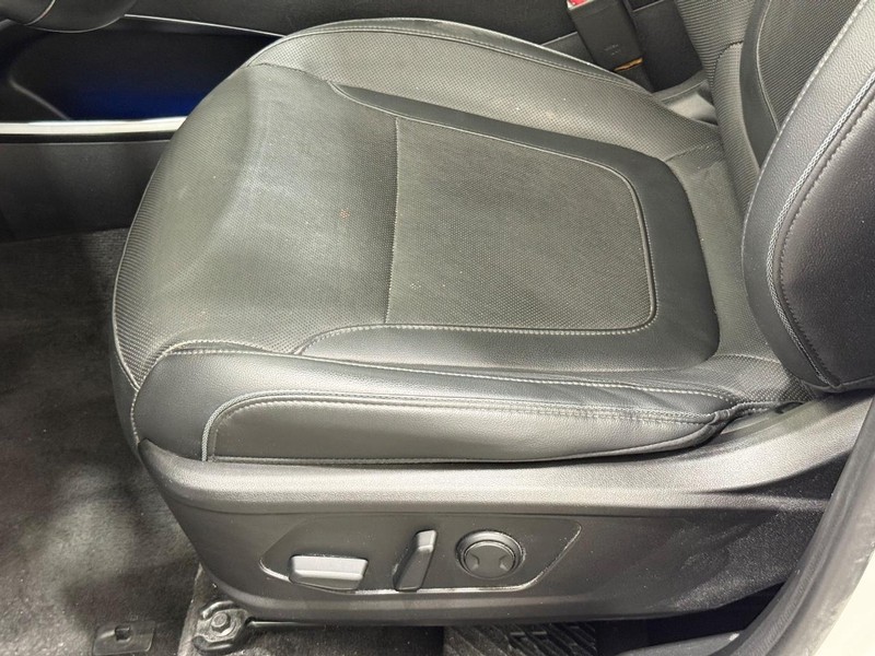 Hyundai Tucson Vehicle Image 22
