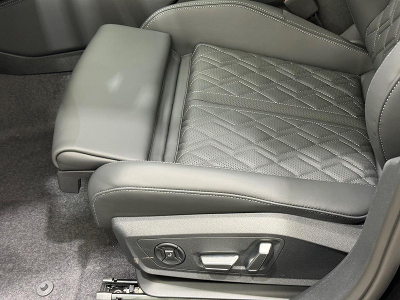 Audi S5 Vehicle Image 15