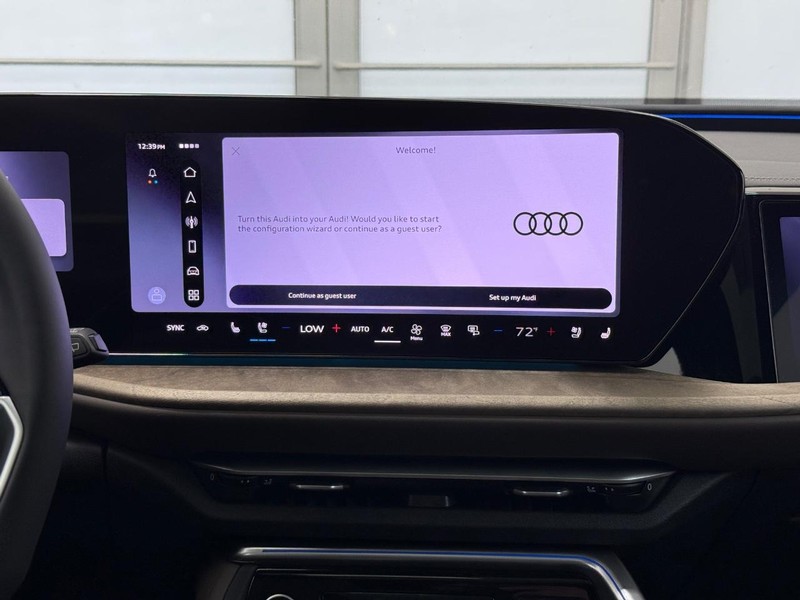 Audi Q5 Vehicle Image 6