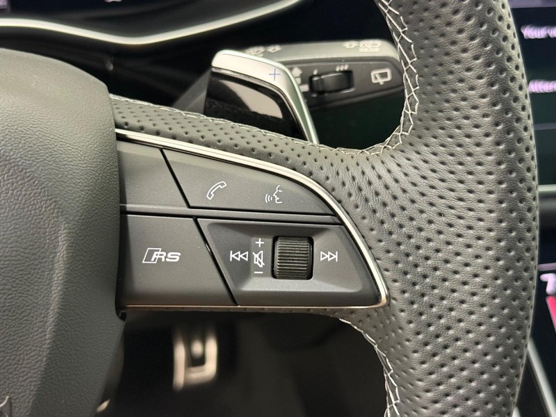 Audi RS Q8 Vehicle Image 12