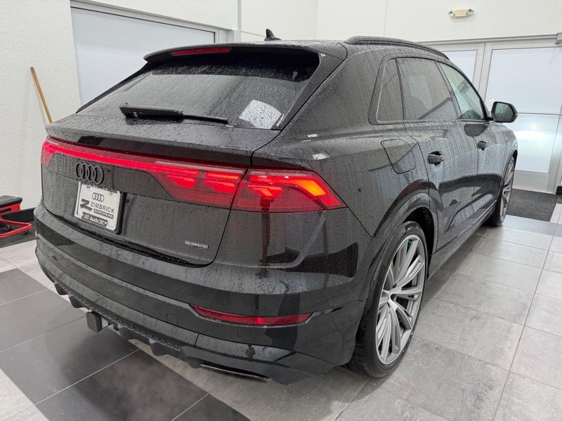 Audi Q8 Vehicle Image 2