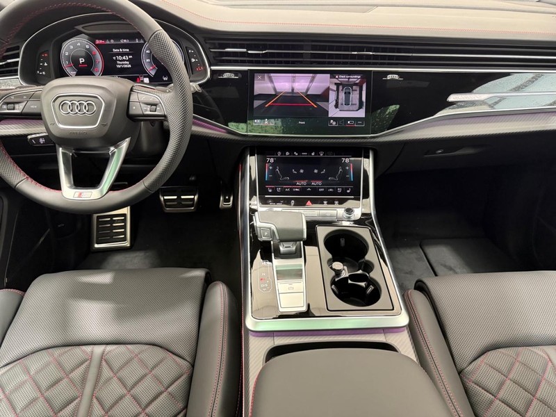 Audi Q8 Vehicle Image 5