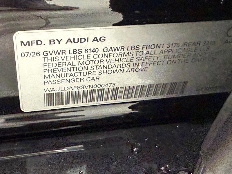 Audi A8 Vehicle Image 20