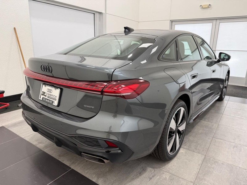 Audi A5 Vehicle Image 2
