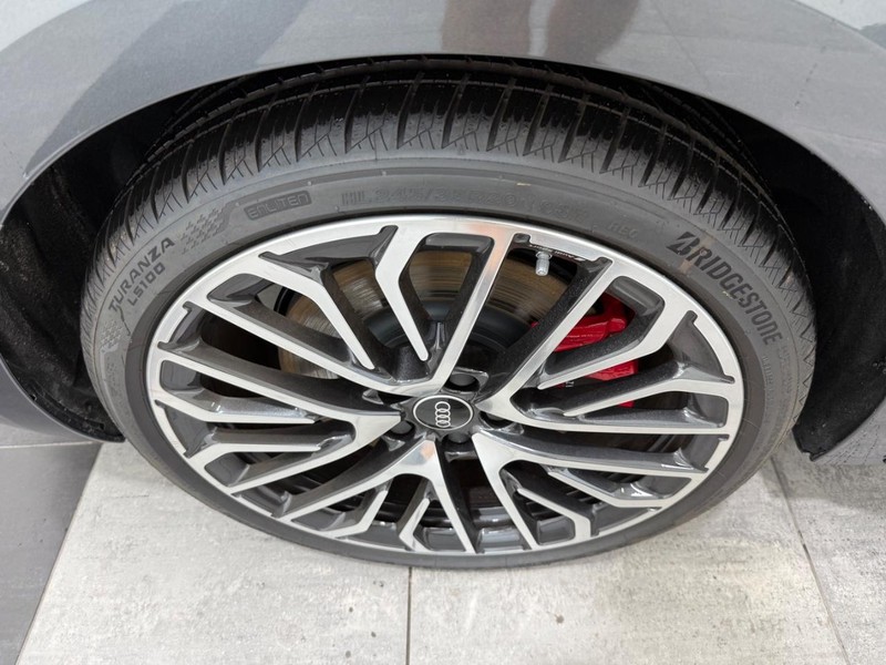 Audi S5 Vehicle Image 3