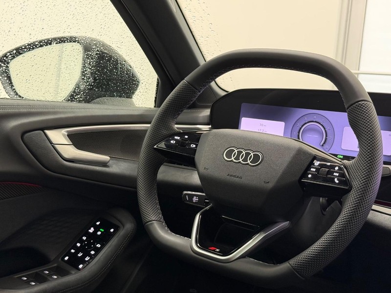 Audi S5 Vehicle Image 8