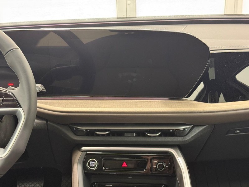 Audi Q5 Vehicle Image 6