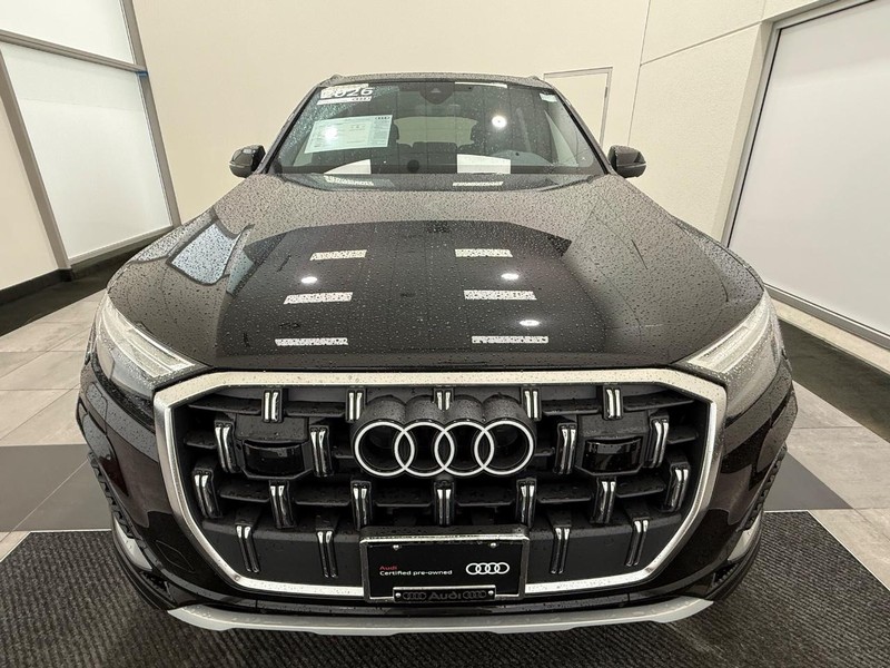 Audi Q7 Vehicle Full-screen Gallery Image 07