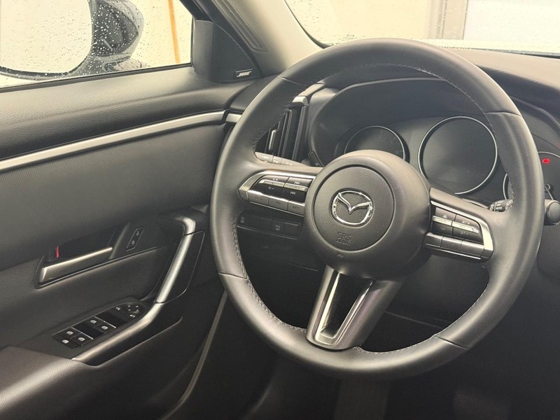 Mazda CX-50 Vehicle Image 12