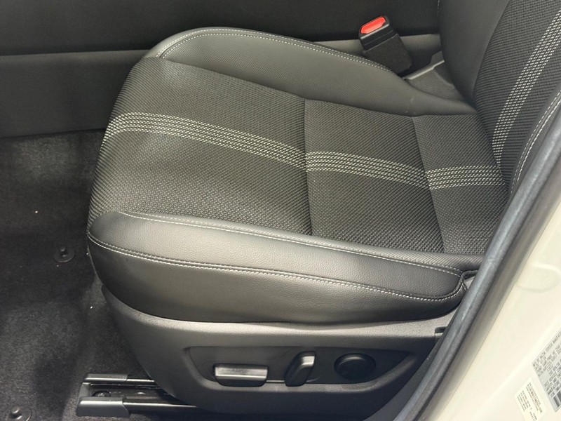 Mazda CX-50 Vehicle Image 19