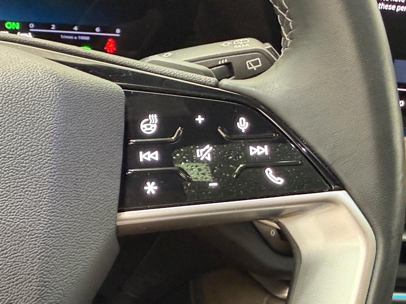 Audi Q5 Vehicle Full-screen Gallery Image 14
