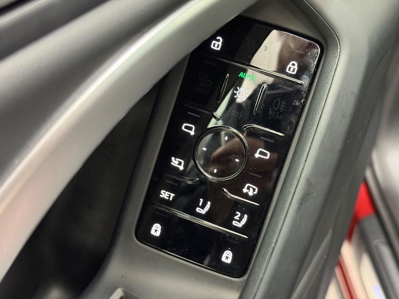 Audi Q5 Vehicle Full-screen Gallery Image 19